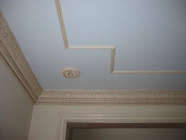 потолок в зале: современные навесные потолки в гостиную с .